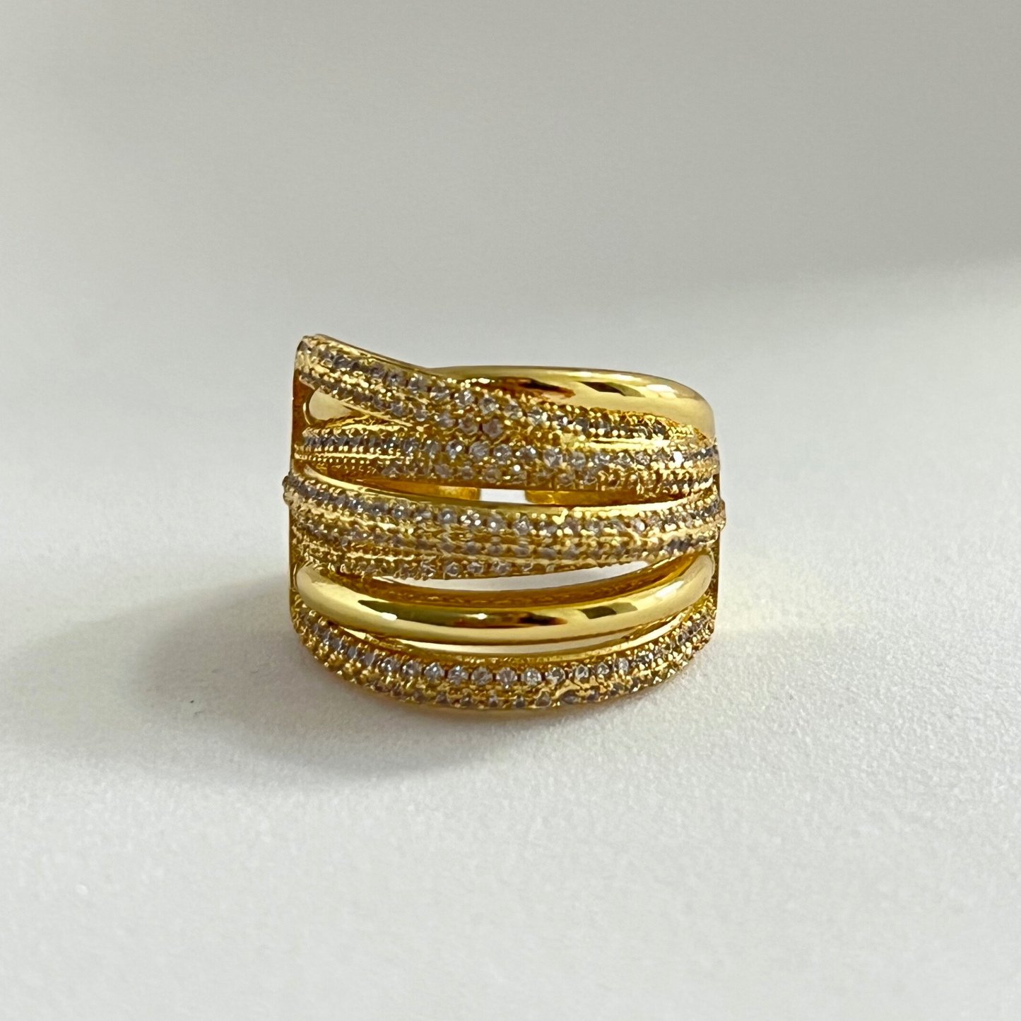 Anillo Interlaced