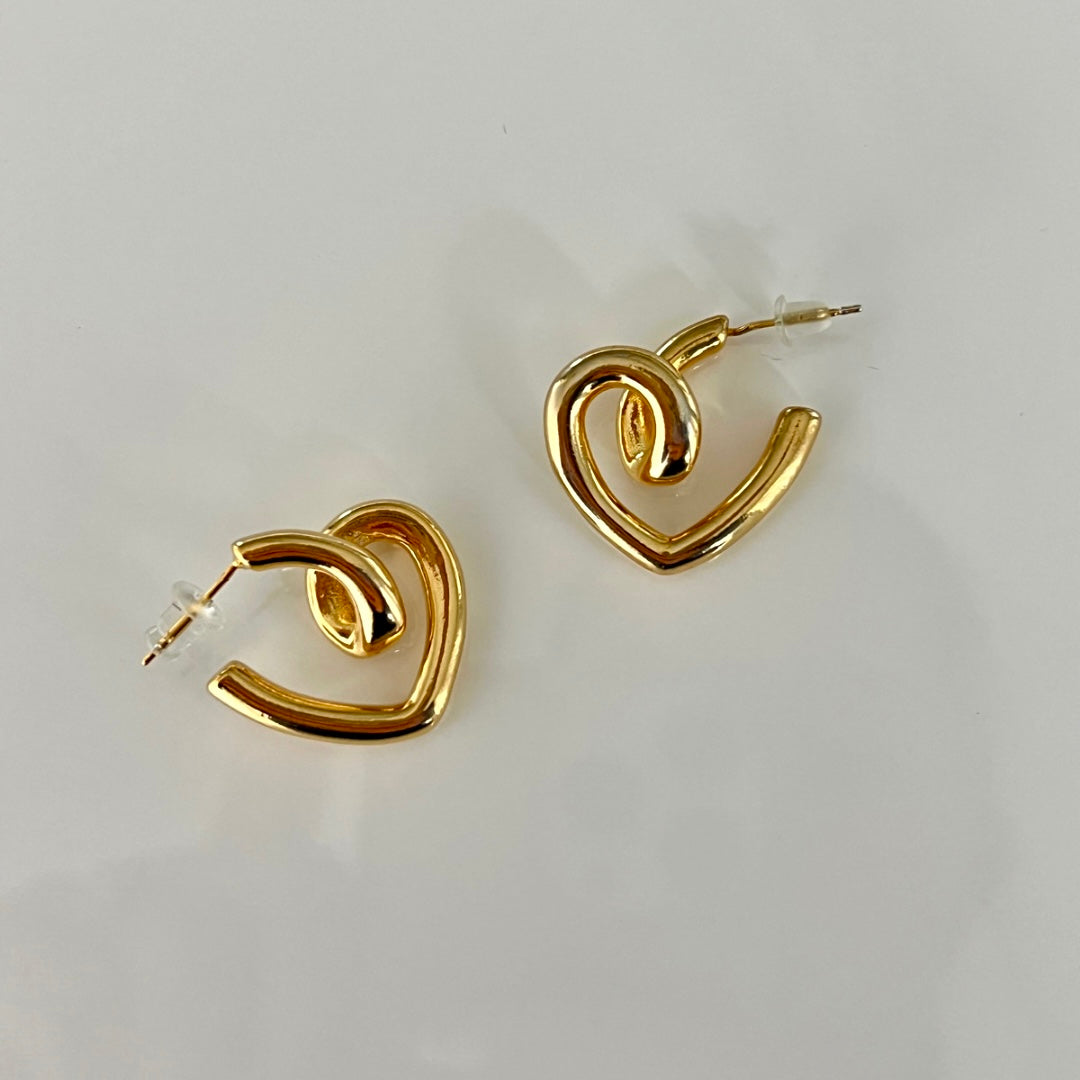 Aretes Heart Hoops