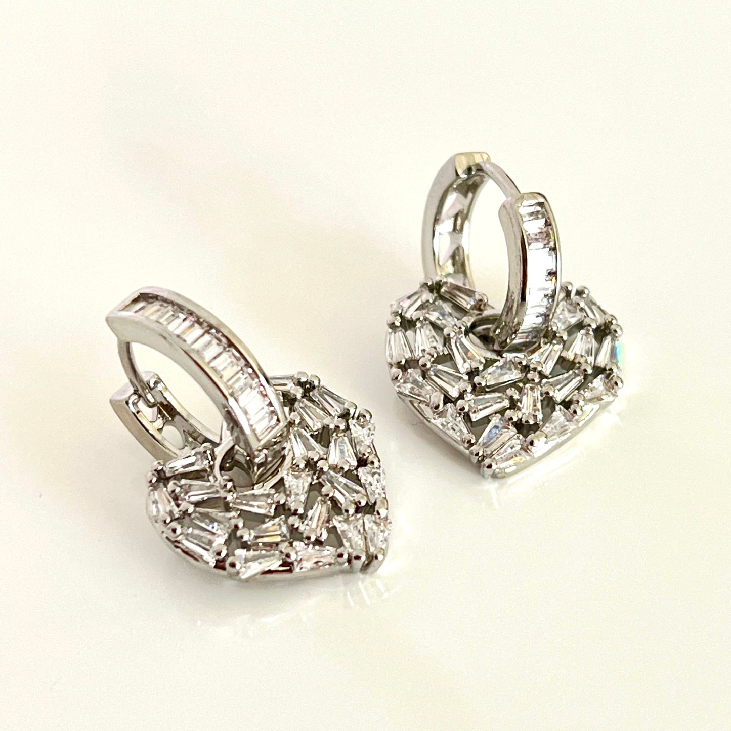 Aretes Hoops Heart Crystals