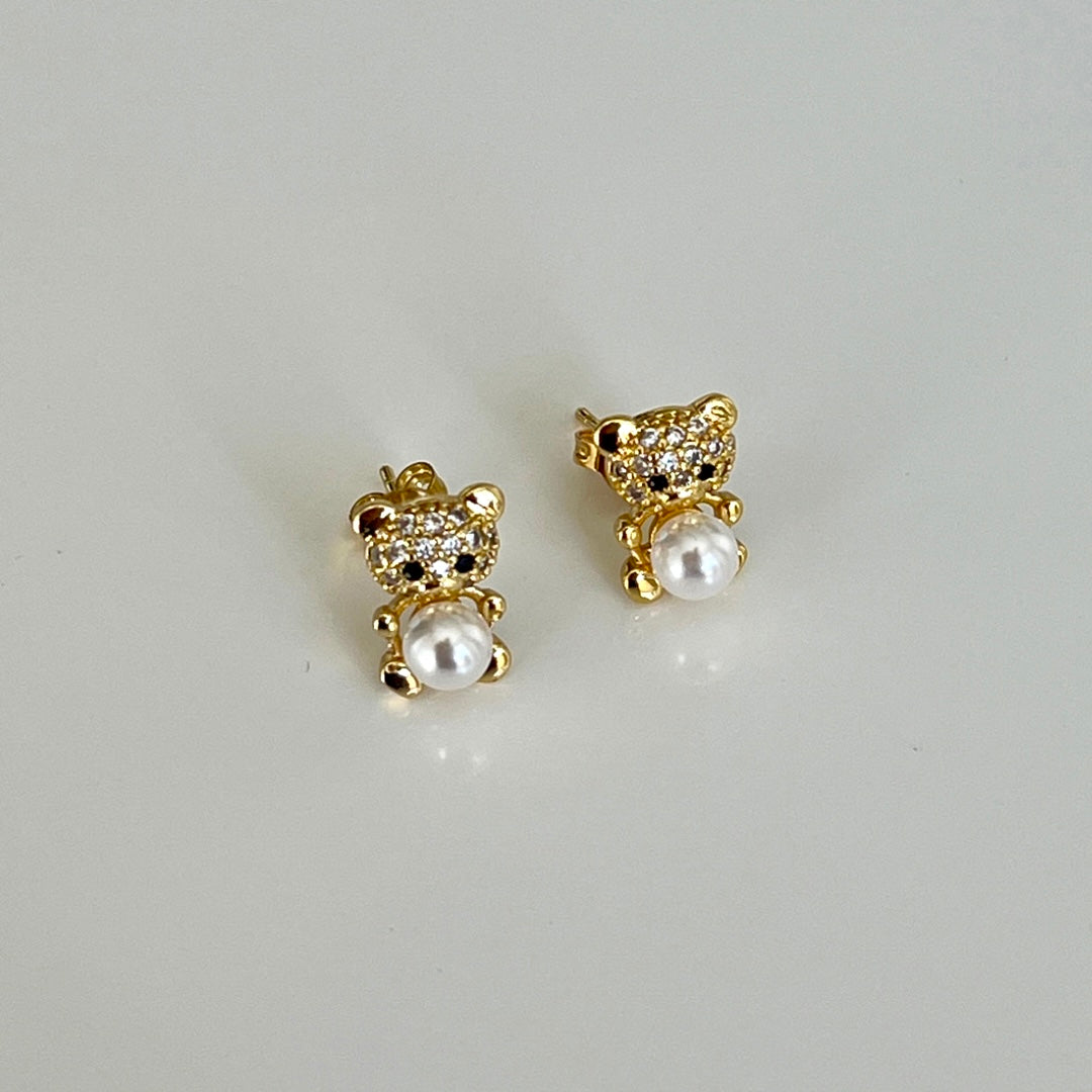 Aretes Bear