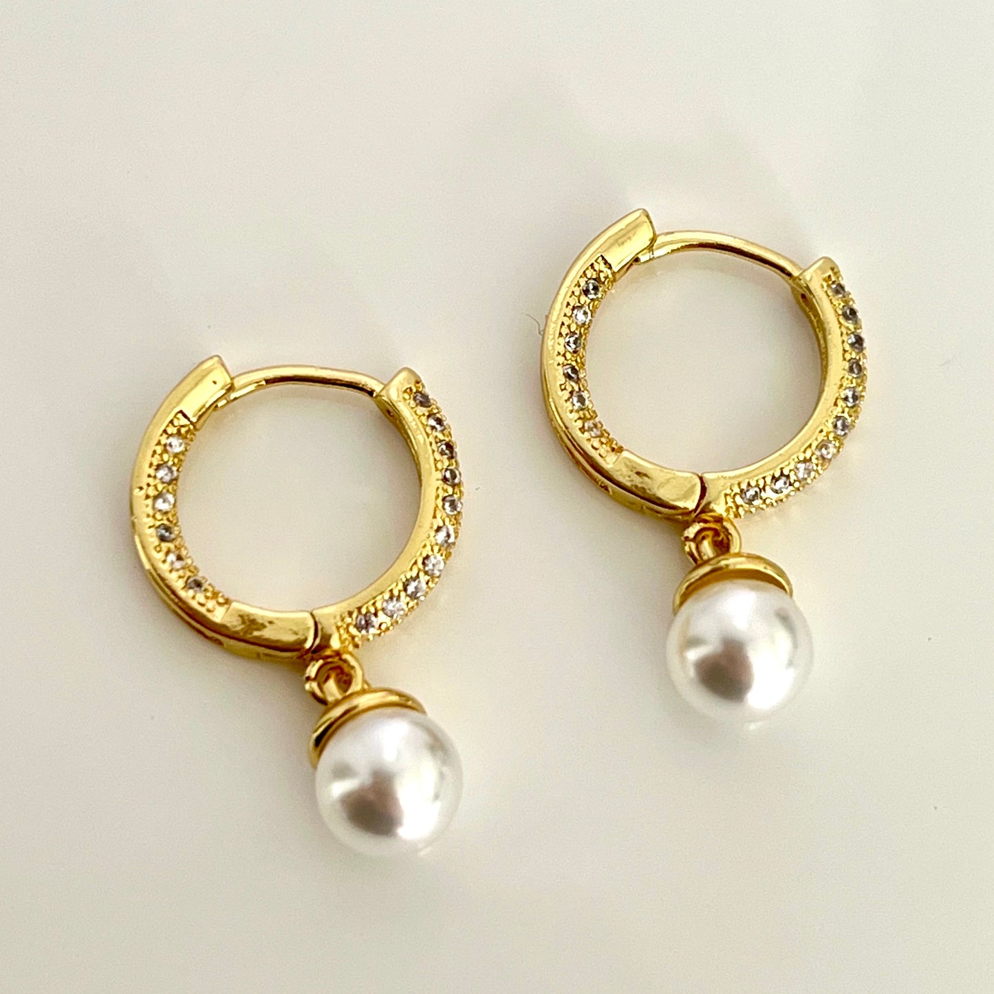 Hoops Single Pearl