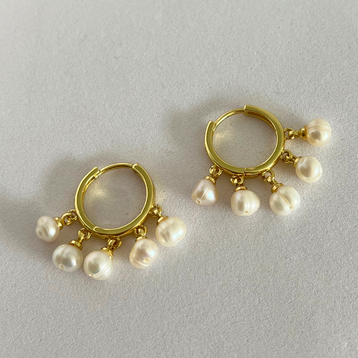 Aretes Pearl Hoops